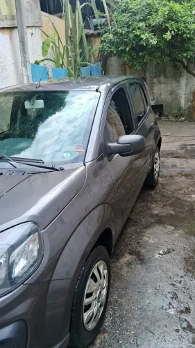 Fiat Uno Attractive 1.0 EVO Fire Flex 8V 5P 2021