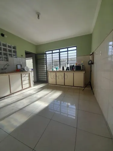 Casa à venda com 4 quartos no Jardim Eulina, Campinas.