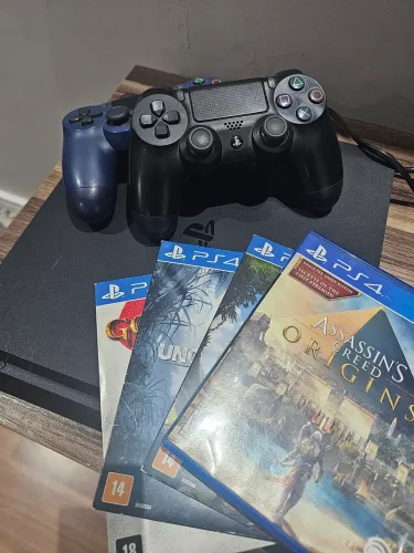 PS4 500G COM 4 JOGOS