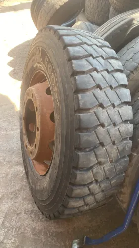 Pneu 295/80 R22.5