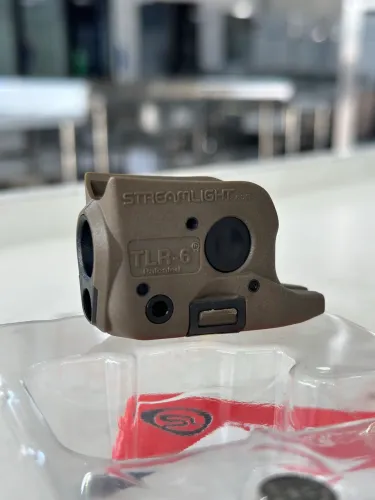 Lanterna streamlight tlr 6