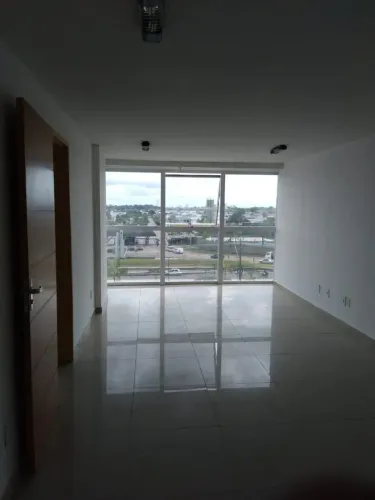 VENDO SALA COMERCIAL NO PARQUE OFFICE | VISTA SHOPPING | R$ 400.000