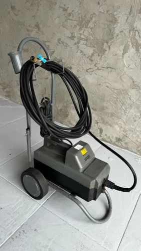 KARCHER Professional HD 585 Prof S Lavadora Alta Pressão