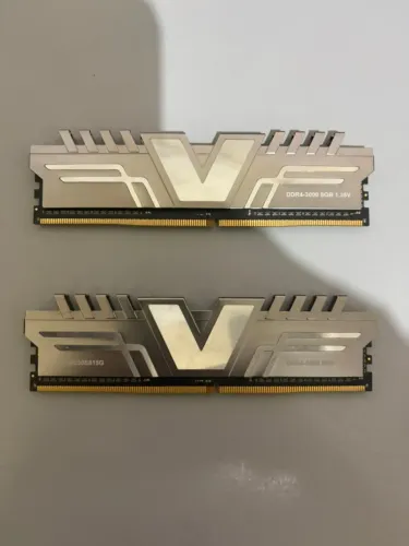 Memória Ram 16gb (2x8gb) DDR4 RoHS 3000Mhz