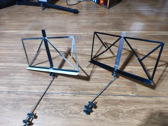 Kit com 2 suportes de partitura