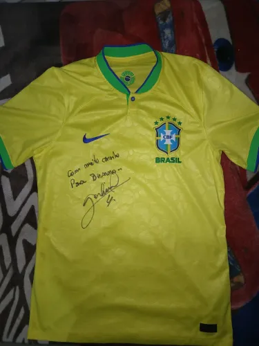 Camisa do brasil autografada