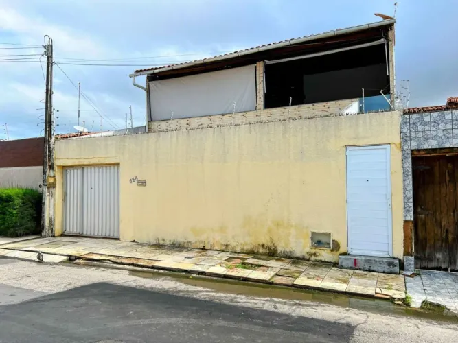 Casa Duplex para Venda em Fortaleza, Mondubim, 4 dormitórios, 2 suítes, 3 banheiros, 4 vag