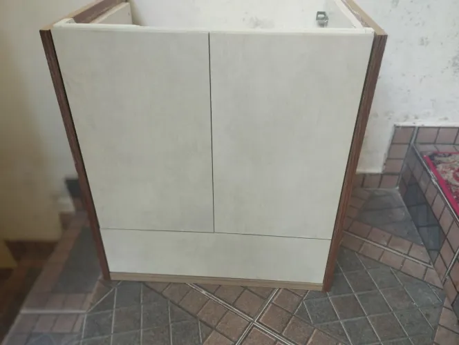 Gabinete de banheiro novo madeira