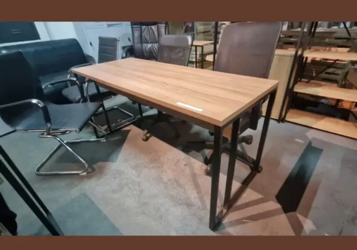 Mesa Industrial Nova na Caixa