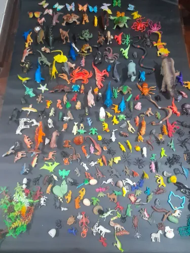 Lote de miniaturas de animais