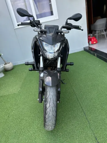 Vende se cb Twitter 300 f