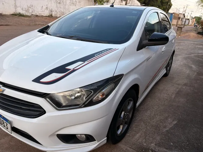 Chevrolet Onix Hatch Effect 1.4 8V Flex Mec. 4P 2018