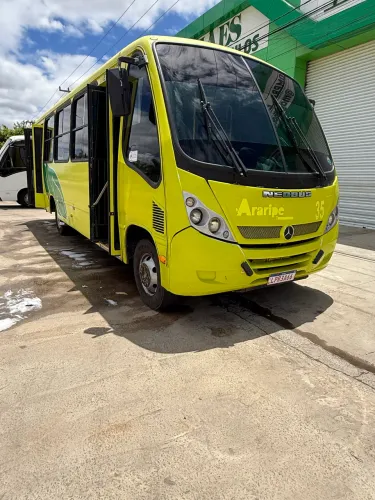 Mercedes bens Lo915 2010/10