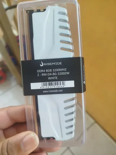 Memória RAM Rise Mode Z 8GB 3200MHz DDR4 CL19 Branco 