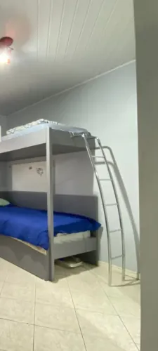 Escada cromada para beliche