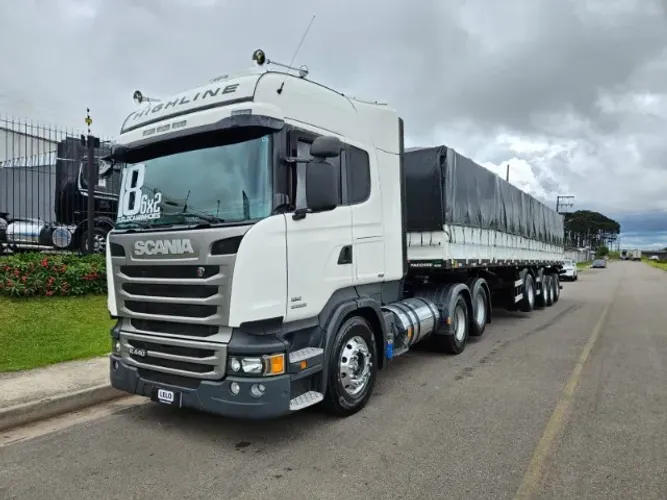 Scania R440 6x2 Highline Ano 2018 Teto Alto + 4 eixo facchini ano 22 13.5 s/ pneu