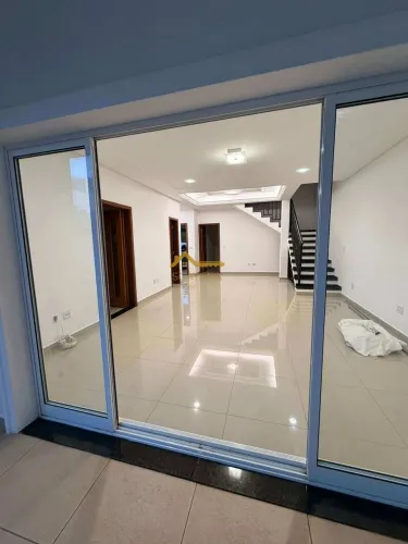Sobrado à venda no Villa do Bosque em Sorocaba, com 4 suítes