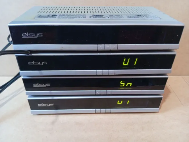 Receptor de antena parabólica Elsys linha Elsys 2.0 com controle