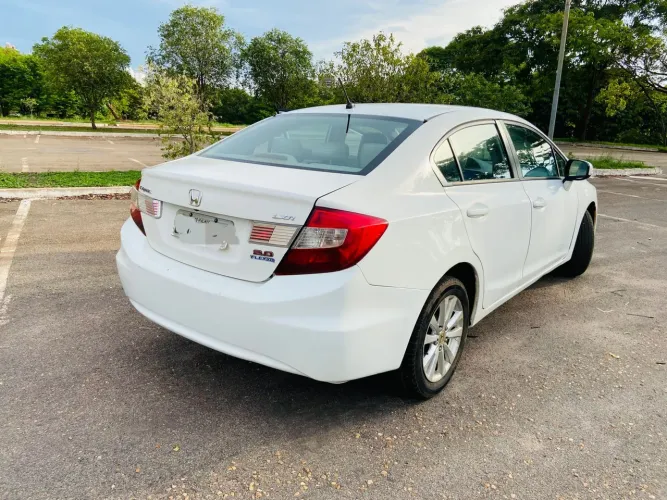 Honda Civic Sedan LXR 2.0 Flexone 16V Aut. 4P 2014