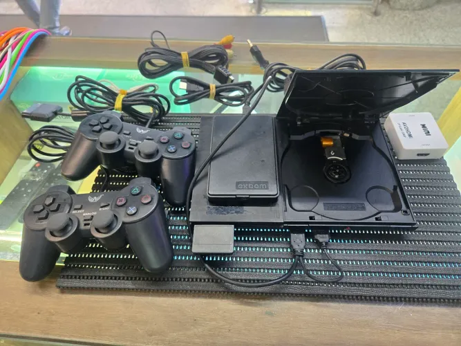 Playstation 2 Slim HD320GB cheio de Jogos + 2 controles