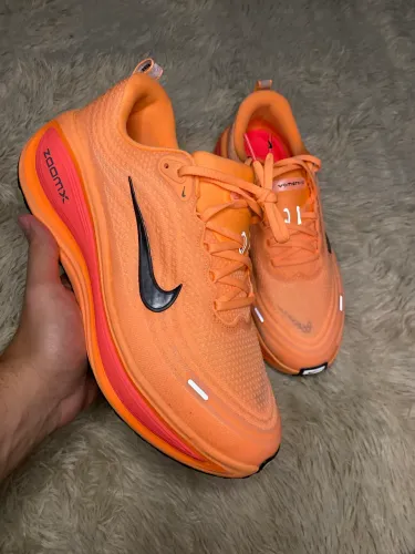 Tênis Nike Vomero Plus Orange 44br