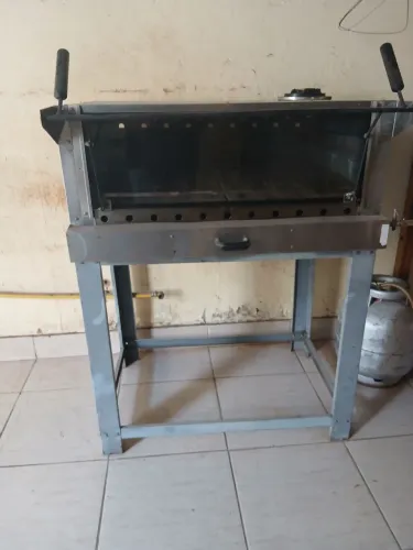 Vendo fogão a Gas Industrial