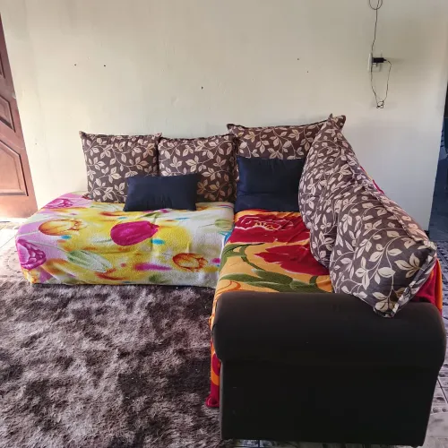 Sofá de canto novo