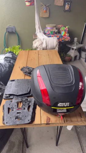 Bolha e Baú com suporte para Himalayan 450