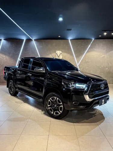Toyota Hilux CD SRV 4X4 2.8 TDI Diesel Aut. 2025