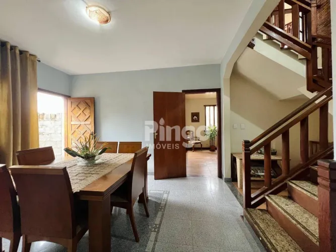Casa com 4 dormitórios à venda, 350 m² por R$ 980.000 - Filadélfia - Betim/MG