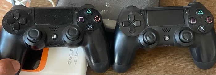 PS4 Fat 500Gb Completo + 2 Controles + 10 Jogos Mídia Física