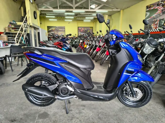 YAMAHA FLUO 125 ABS 2023