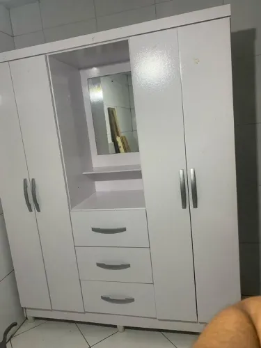 GUARDA ROUPA