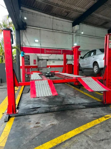 Elevador Automotivo 4 Colunas Trifásico