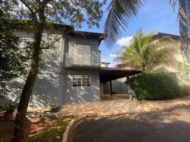 SOBRADO EM CONDOMÍNIO CHÁCARA CACHOEIRA