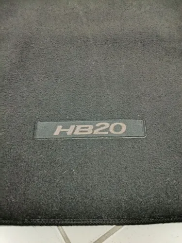 3 Tapetes originais HB20
