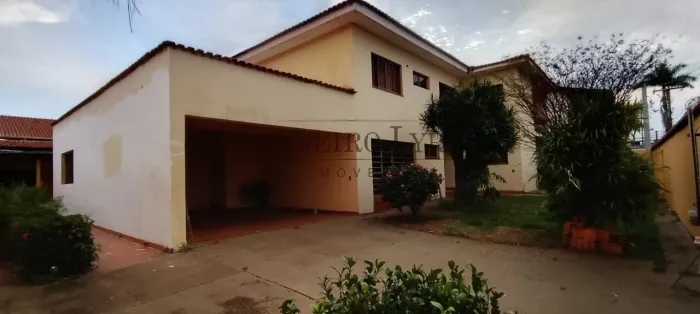 Casa com 5 quartos à venda por R$1.050.000 ou alugar por R$5.000/mês - Maria Luiza I - Jaú