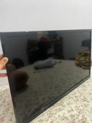 TV 32 polegadas com defeito na solda fria