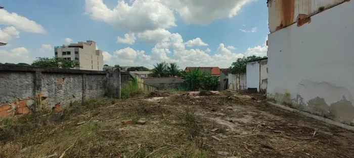 VENDO TERRENO SÃO JOÃO (450 M²) IDEAL PARA PRÉDIOS