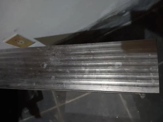 Armário de banheiro ( inox com espelho perfeito)