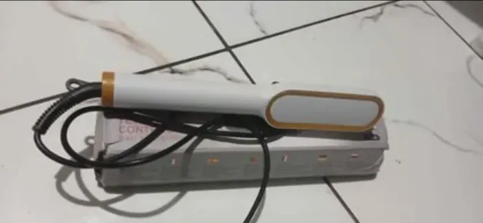 Vendo escova alisadora 3 em 1