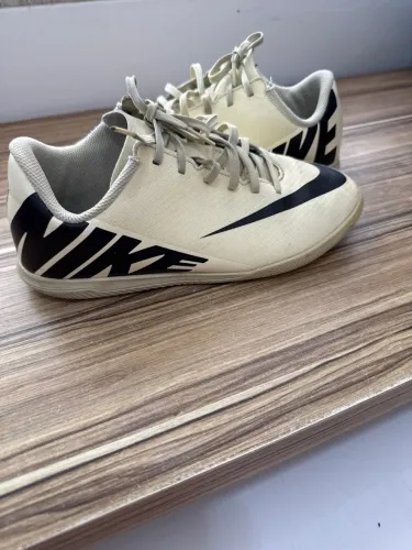 Chuteira Nike infantil