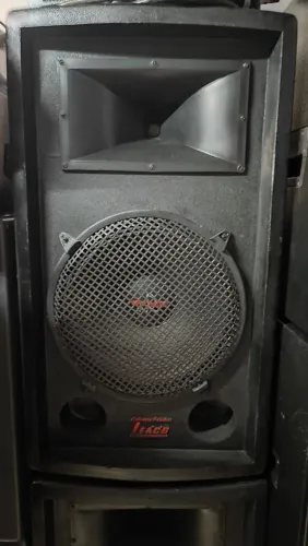 Caixas de som profissionais 15" 700w rms cada