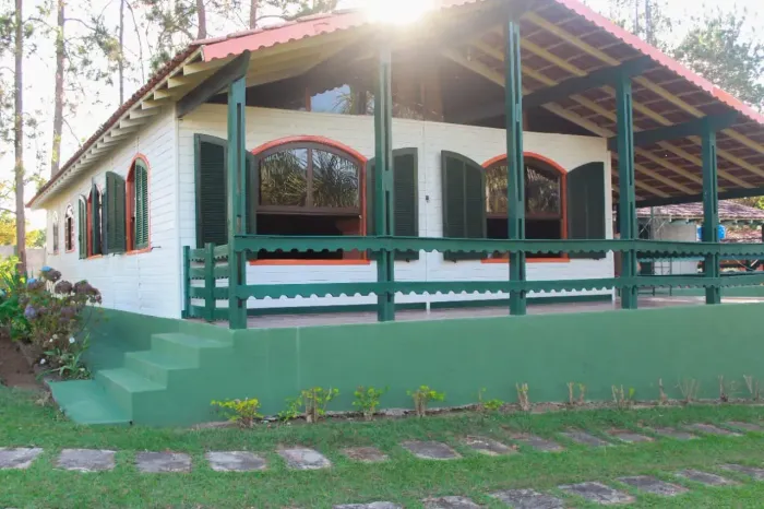 Fazenda/Sítio/Chácara para venda possui 6000 metros quadrados com 4 quartos