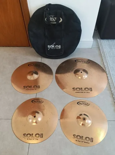## Set de pratos de bateria Orion Solo Pro 14,16,20, em B8, com bag, praticamente novos !!