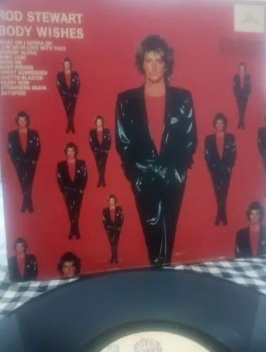 LP ROD STEWART " BODY WISHES" 1983