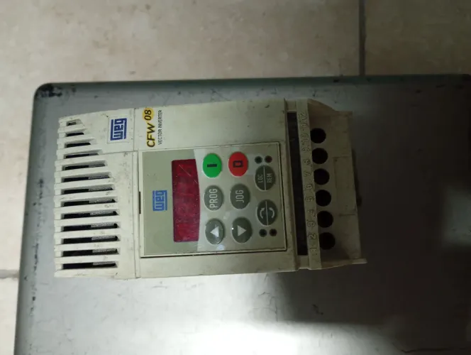 Inversor de frequência weg
