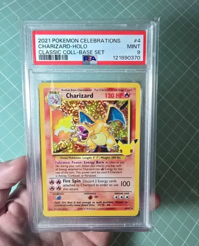 Charizard Celebrações PSA 9 (inglês)