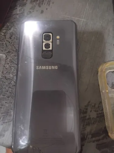 Samsung s9 plus tela tricada.