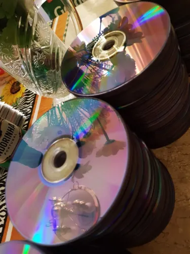 50 Unidades Cds Dvds p/ Artesanato Decoração (novinhos)